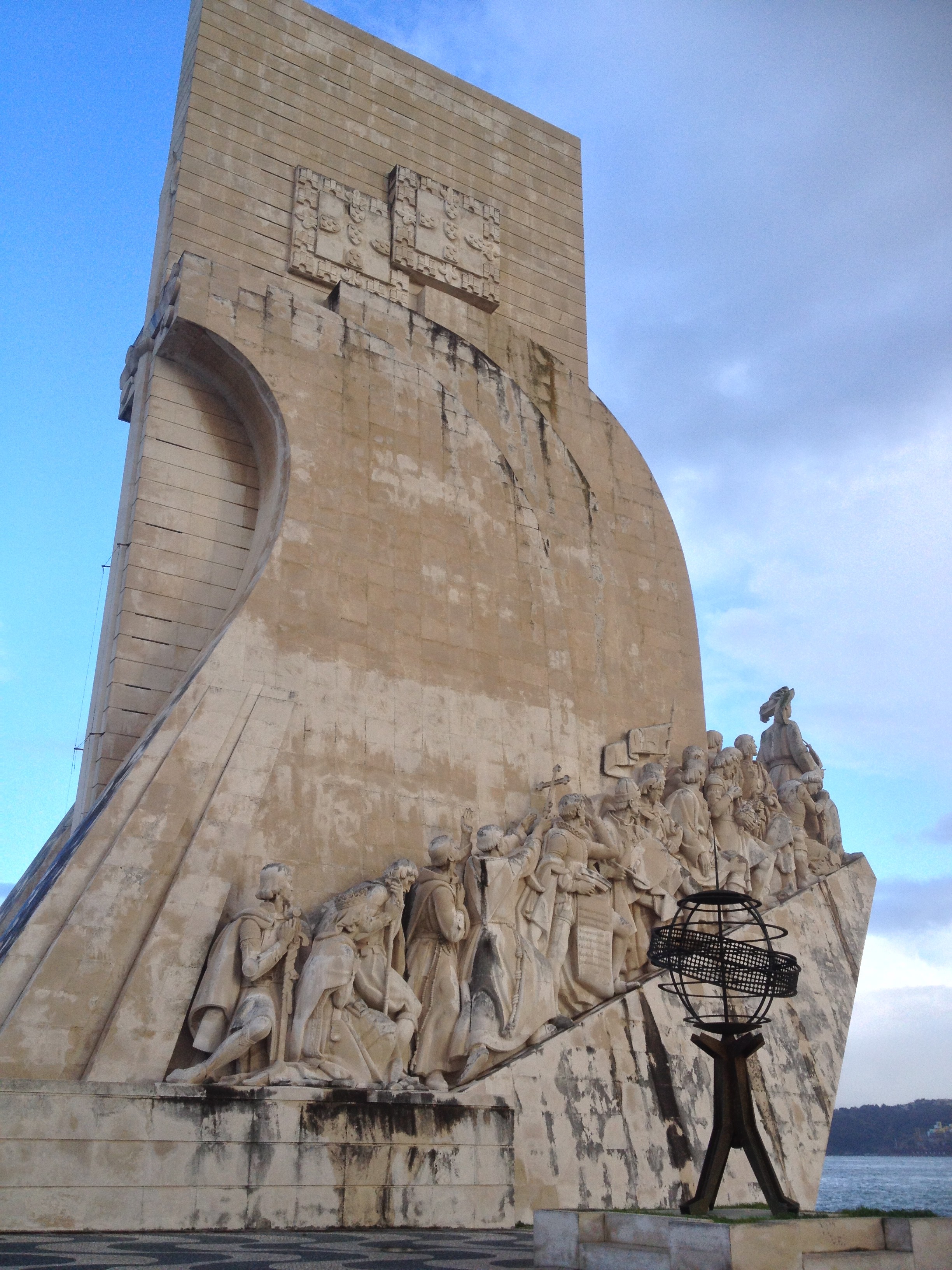le monument des decouvrateurs